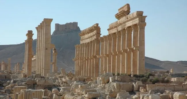 DEAŞ Palmira’yı yerle yeksan etti