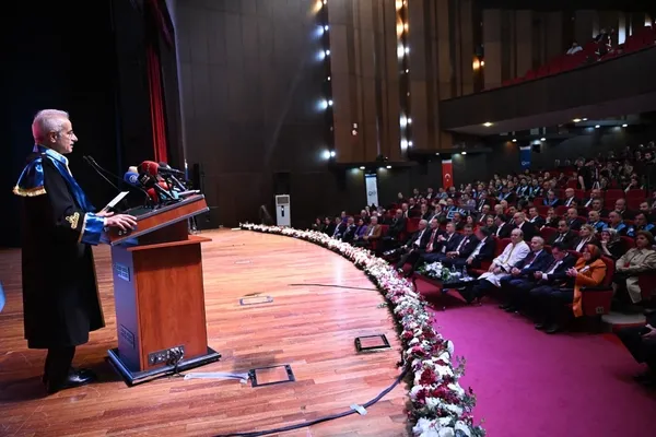 ktuden-bakan-uralogluna-fahri-doktora-unvani-1779284067724.jpeg