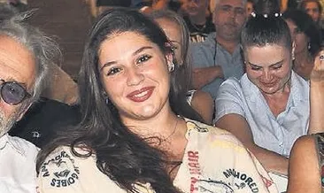 Aşkın’ın kızı 18 yaşına bastı