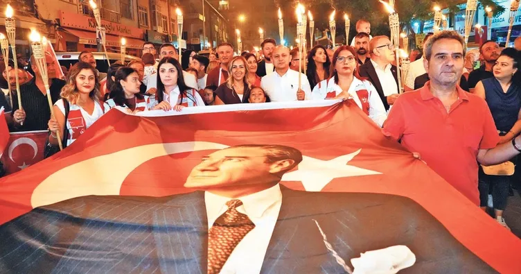 Zaferin ateşi geceyi aydınlattı