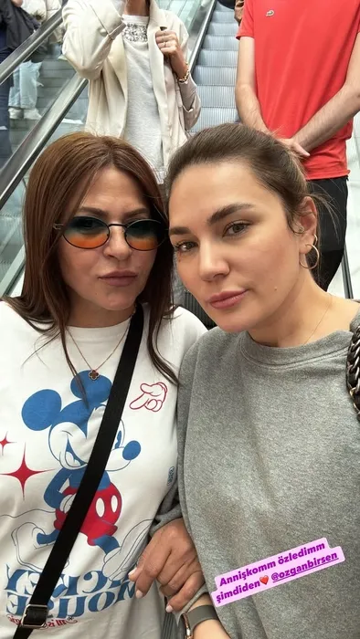 Alişan ’En güzel kayınvalide bende’ demişti... Buse Varol’un annesi hayran bıraktı! Hangisi anne, hangisi kızı