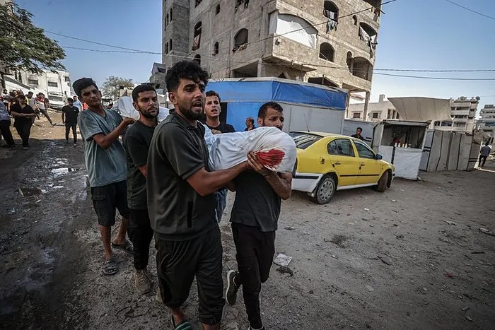 Gazze’de insani felaket sürüyor: Okullar bombalandı çadırlar kül oldu