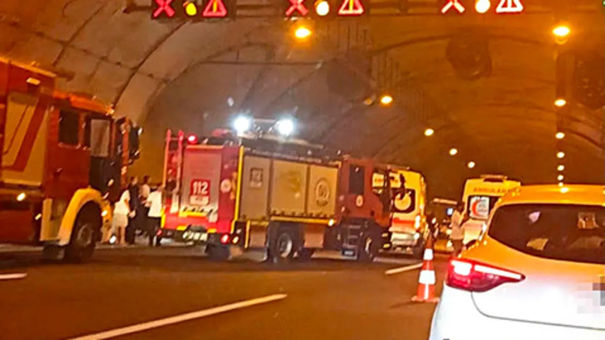 Kuzey Marmara Otoyolu’nda feci kaza: 3 ölü, 1 ağır yaralı Kuzey Marmara Otoyolu’nda feci kaza: 3 ölü, 1 ağır yaralı