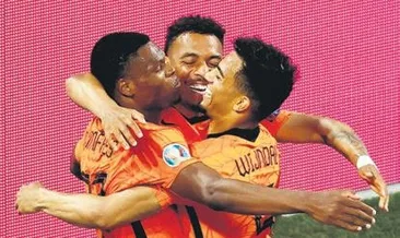 Hollanda, güle oynaya 2.turda