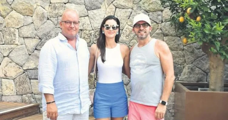 80’ler müzikleriyle yaşgünü kutlaması