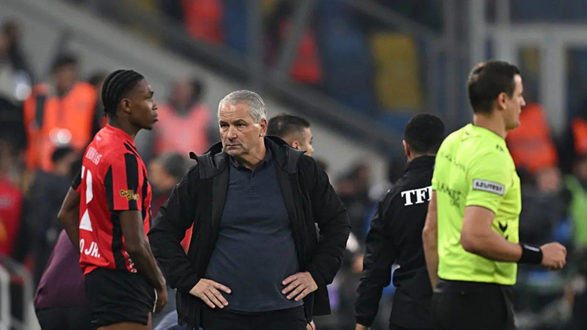 Bernd Storck: Maçla İlgili Futbolcularımla Gurur Duyuyorum