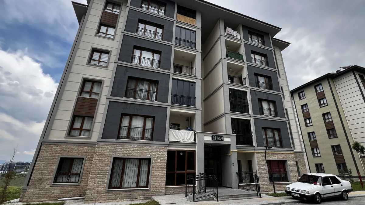 Kayseri'de baba ve oğul arasında çıkan tartışma sonucu baba bıçakla yaralandı.