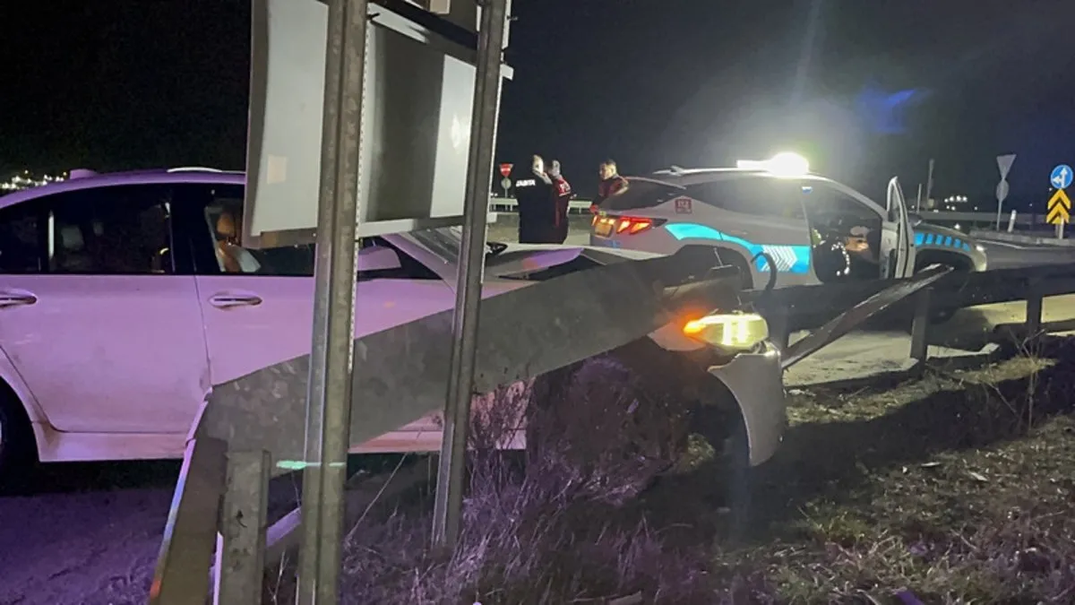 Tekirdağ’da ‘dur’ ihtarına uymayan sürücü alarma geçirdi: Sosyal medya paylaşımı pes dedirtti! Tekirdağ’da ‘dur’ ihtarına uymayan sürücü alarma geçirdi: Sosyal medya paylaşımı pes dedirtti!