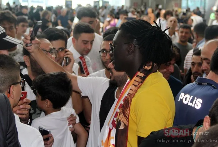 Bafetimbi Gomis’ten Galatasaray’a geri dönüş sinyali