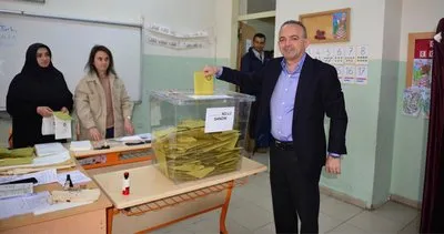 Vali Öner, Oy kullanma işlemi sorumsuz devam ediyor #ardahan