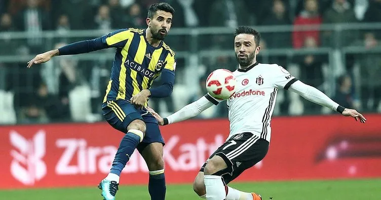 Fenerbahçe tribünlerinden Gökhan Gönül ve Caner Erkin’e tepki