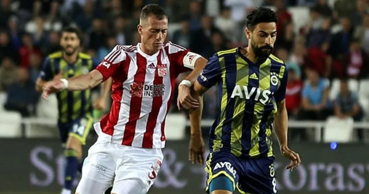Sivas’ta Fenerbahçe maçı öncesi Hakan Arslan’dan zorunlu mola