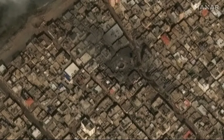 SON DAKİKA | İsrail Gazze’ye ölüm yağdırıyor! Şehir harabeye döndü: Hava saldırılarının yıkımı uzaydan böyle görüntülendi...