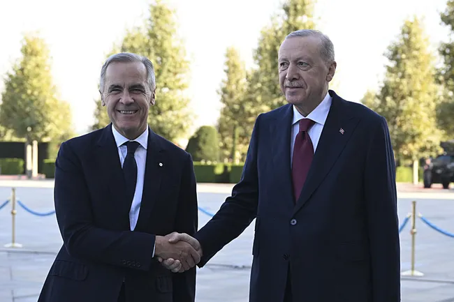 turkiye-kanada-iliskilerinde-yeni-donem-baskan-erdogan-kanada-basbakani-carneyi-kabul-etti-1792674682316.jpeg (800×533)