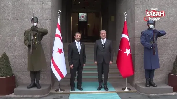 Millî Savunma Bakanı Akar, KKTC Dışişleri Bakanı Ertuğruloğlu ile bir araya geldi | Video