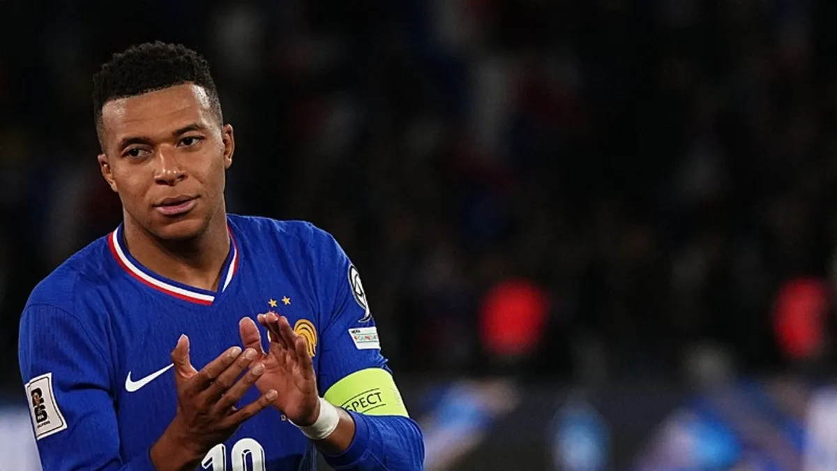 Fransa’da oyuncular Mbappe’den usandı