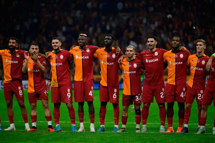 SON DAKİKA HABERLERİ: Galatasaray-PAOK maçının hakemine olay sözler! O pozisyon tartışma yaratmıştı: Üç maymunu oynuyorlar