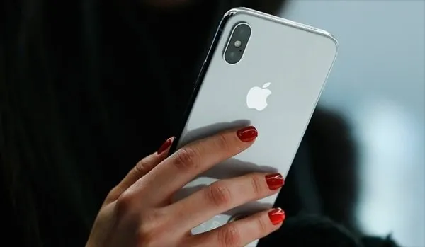 iPhone X dayanıklılık testinden geçemedi