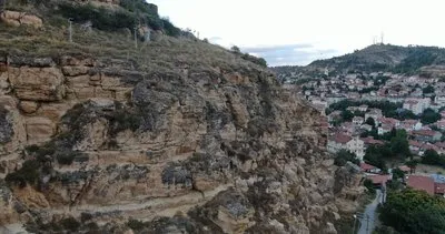 Kastamonu Kalesi’nin tehlike saçan kayaları çelik tellerle örülecek #kastamonu