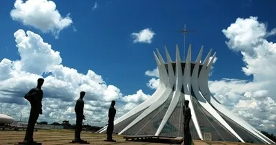 Dünyadaki en ilginç tasarıma sahip binalar
