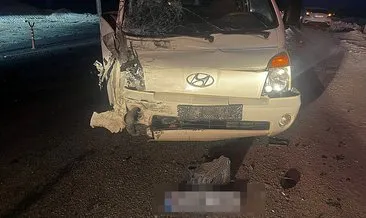 Balıkesir'de otomobil, karşı şeritten gelen iki araçla çarpıştı: 1 ölü, 7 yaralı #balikesir