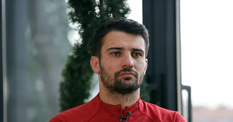 Leo Dubois futbolu bıraktı!