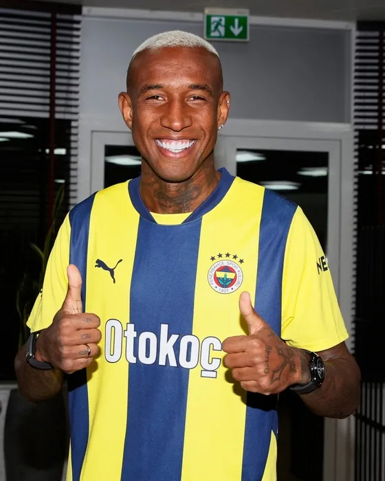 ’Fenerbahçe’ye hoşgeldin yenge hanım’ Futbol yıldızı Anderson Talisca’nın sevgilisi sosyal medyayı salladı!