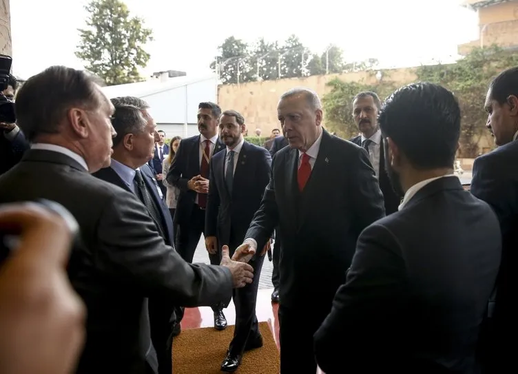 Başkan Erdoğan'a Pakistan'da coşkulu karşılama