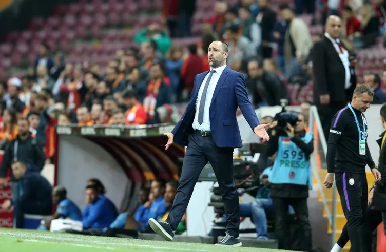 Rıdvan Dilmen: Sneijder bu saatten sonra gitmez