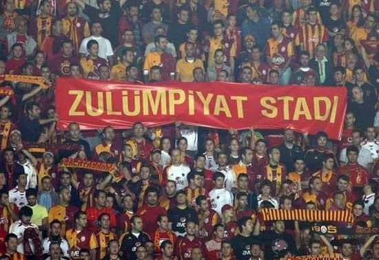 İlginç pankartlar