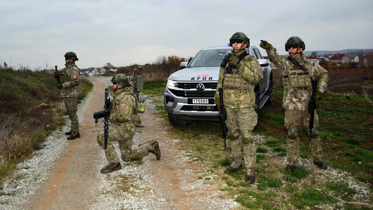 Türk askeri Kosova’da görevini icra ediyor Türk askeri Kosova’da görevini icra ediyor