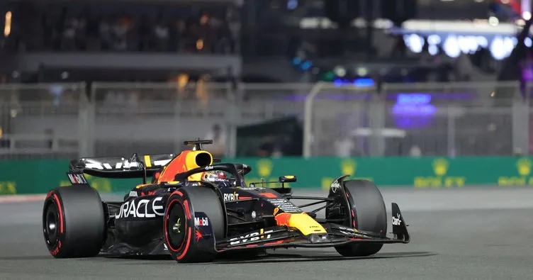 F1 Abu Dabi Grand Prix’sinde pole pozisyonu Verstappen’in