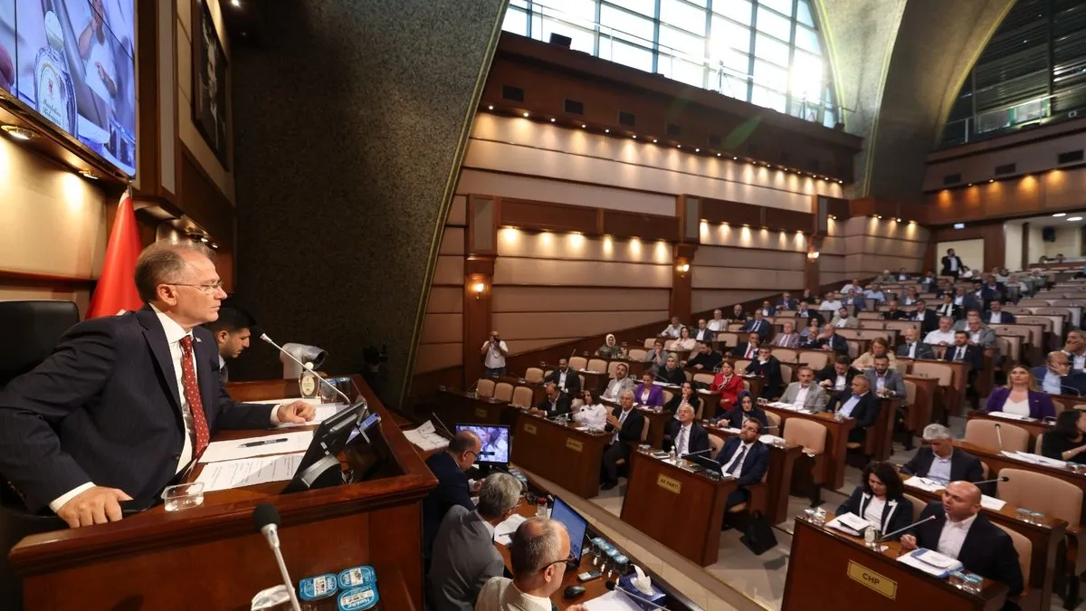 CHP'li İstanbul Büyükşehir Belediyesi'nin 10 ilçedeki taşınmazlarıyla ilgili karar: Tek tek satışa çıkardı!