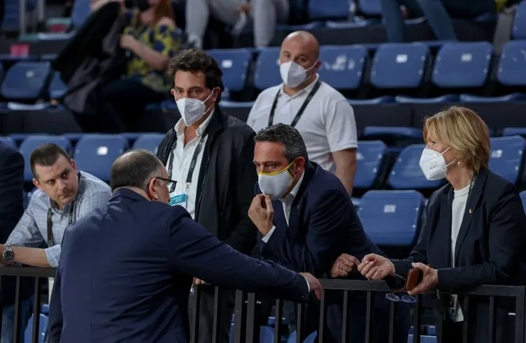 Son dakika: Fenerbahçe’den İsviçreli hocaya sürpriz teklif! Rafael Benitez, Marcelo Bielsa derken...