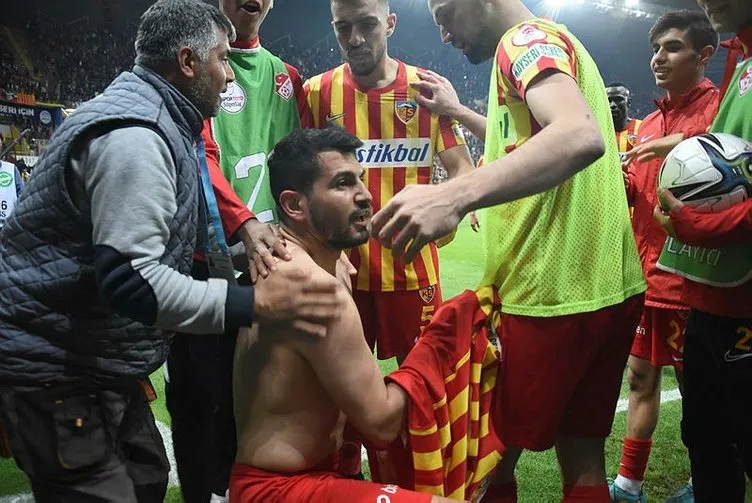 Son dakika: Uğurcan Çakır maç sonu Kayserisporlu taraftarlara ateş püskürdü! Böyle kardeş takım olmaz...
