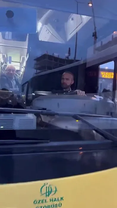 Kadıköy’de İETT şoförü, otobüsü sürücünün üzerine sürdü!