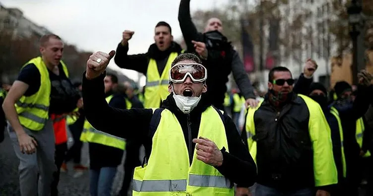 Fransa’da ‘Sarı Yelekliler’ 2 ay sonra yeniden sokağa döküldü