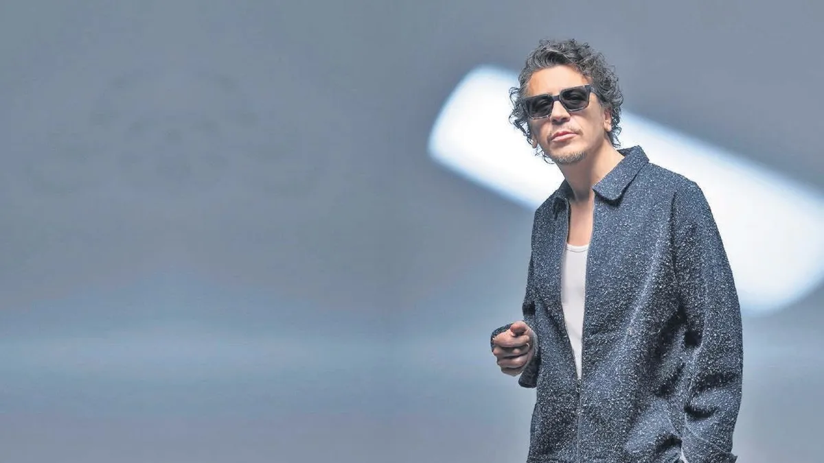 Ersay Üner’den 13 şarkı