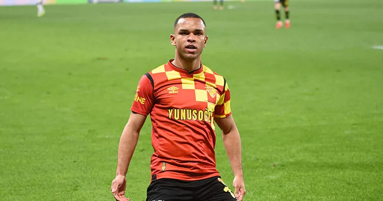 Göztepe’de Juan 1 sezon daha takımda