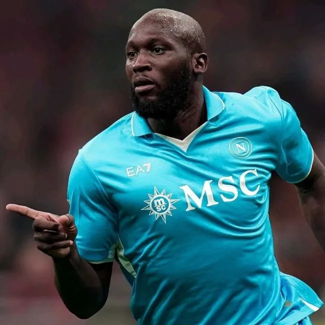 son-dakika-fenerbahce-romelu-lukakuyu-resmen-acikladi-iste-istanbula-gelis-saati-1786549887765.jpeg
