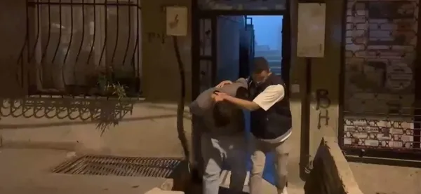 sultangazide-yasli-kadinlari-takip-edip-gasp-eden-supheli-yakalandi-1787123053456.jpg