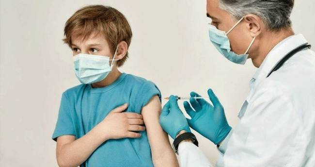 Türkiye'de aşılamada yeni gruba geçildi! 12 yaş ve üstü çocuklar için aşı randevuları sisteme tanımlandı