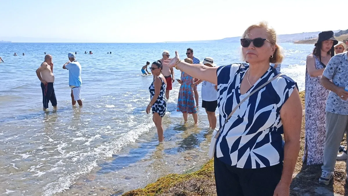 Yazlıkçılardan “Candan” başkana tepki! “40 yıllık plajımızda koku, pislik istemiyoruz”