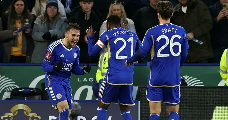 Yunus Akgün gol attı, Leicester turladı