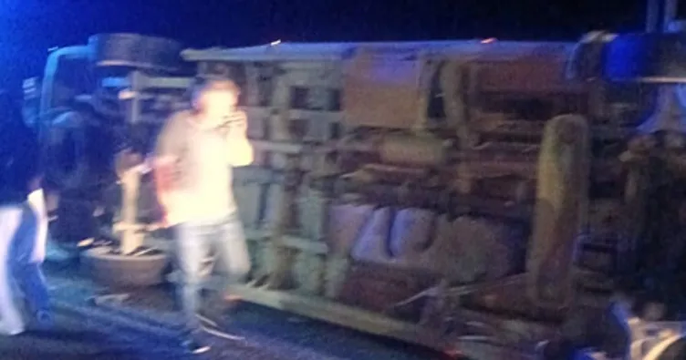 Van’da yolcu minibüsü devrildi: 9 yaralı