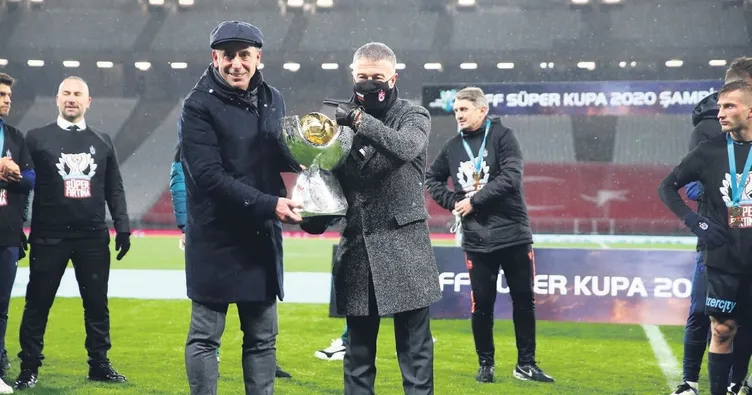 Avcı bize sevgi ile saygı aşıladı