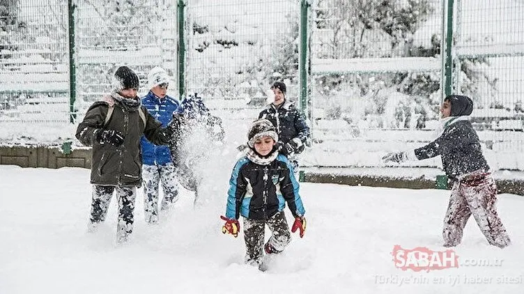SON DAKİKA: Afyon’da okullar tatil mi? Afyon’da yarın okullar tatil mi edildi? Afyon Valisi Gökmen Çiçek’ten kar tatili açıklaması geldi