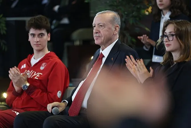 baskan-erdogandan-terorsuz-turkiye-mesaji-1747682279446.jpeg