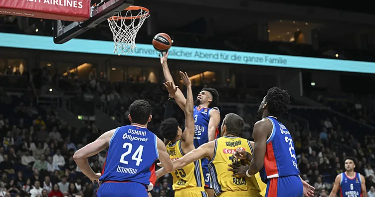 Alba Berlin – Anadolu Efes: 70-86