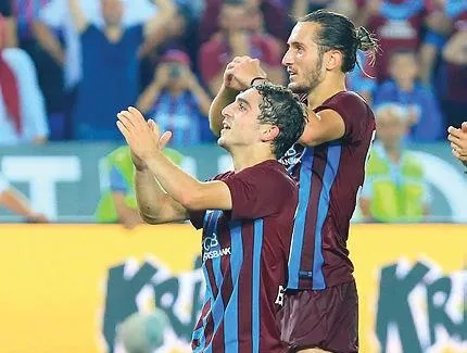 Trabzonspor'dan 'Türk Messi'ye 5 yıllık sözleşme - 1
